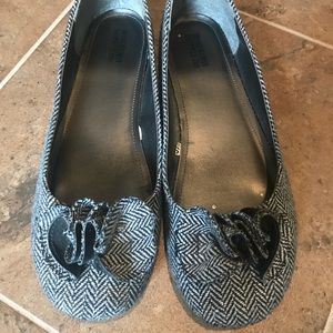 Mossimo black and white check flats